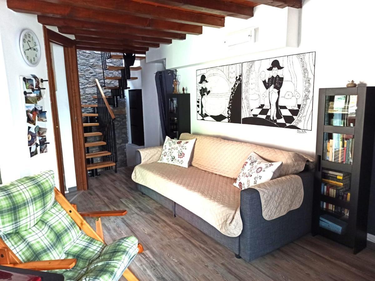 Apartamento Maison Bellevue - Locazione Turistica Breve Aosta Exterior foto